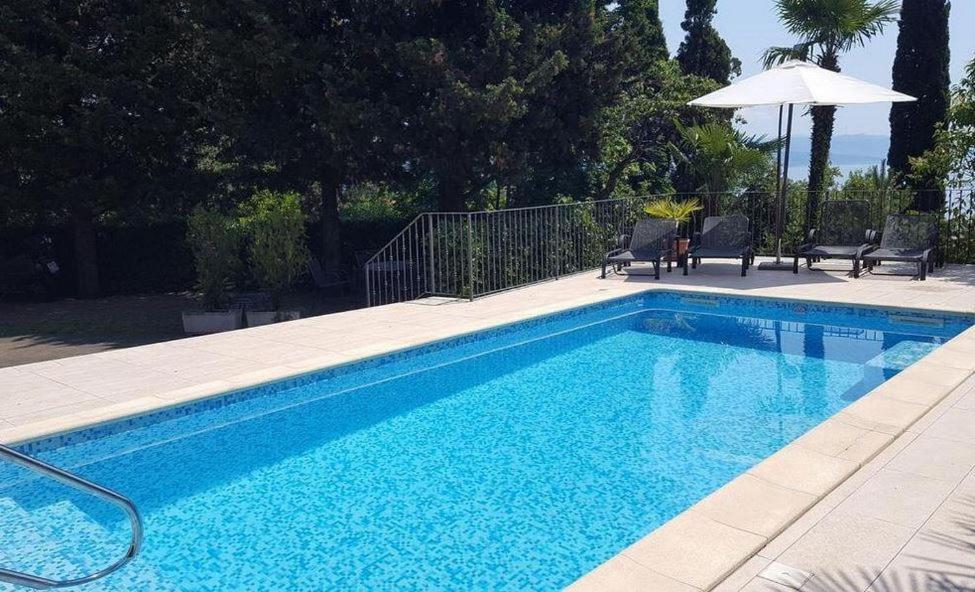 Summer Breeze Apartment With A Pool Opatija Bagian luar foto