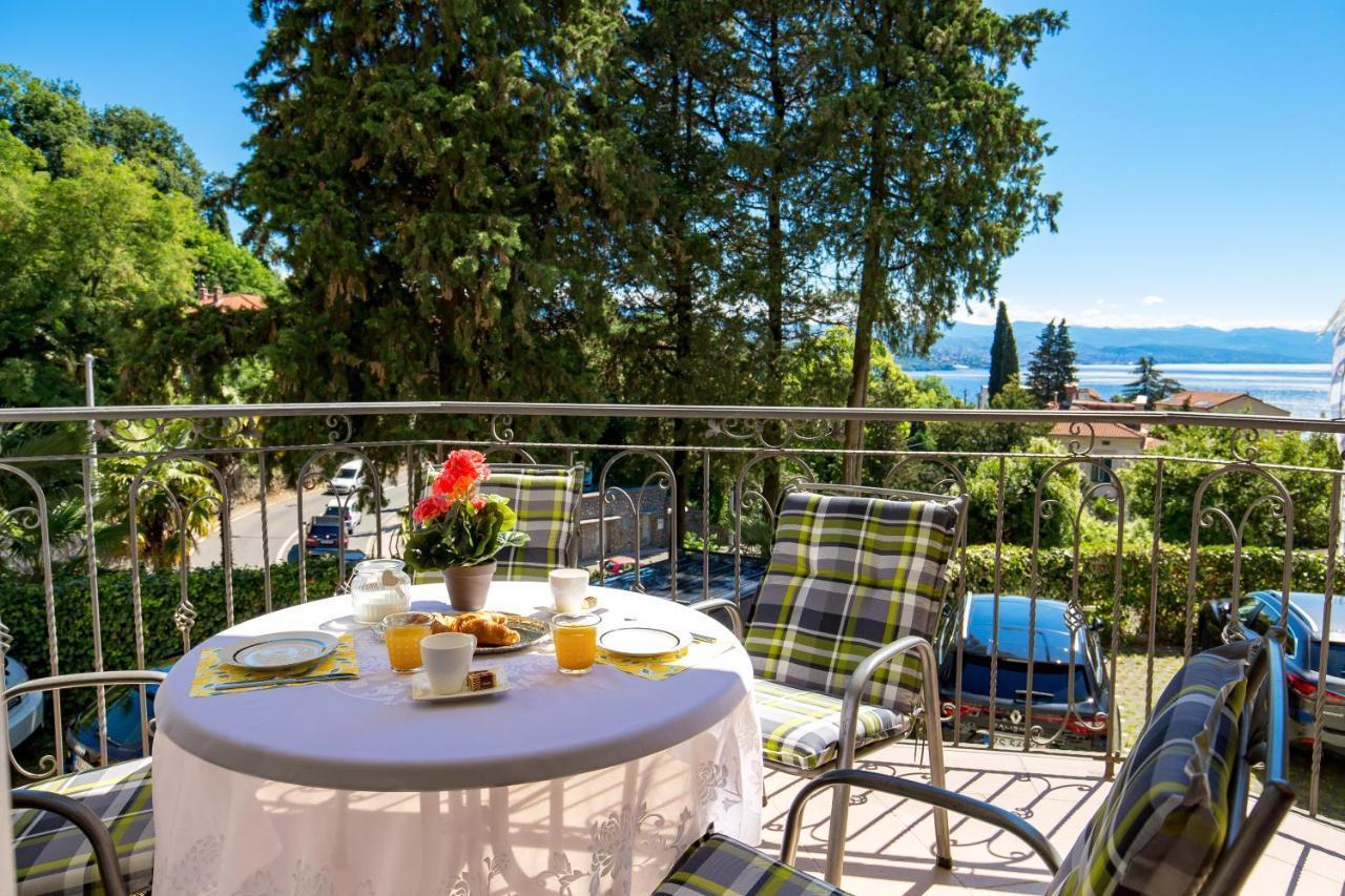 Summer Breeze Apartment With A Pool Opatija Bagian luar foto
